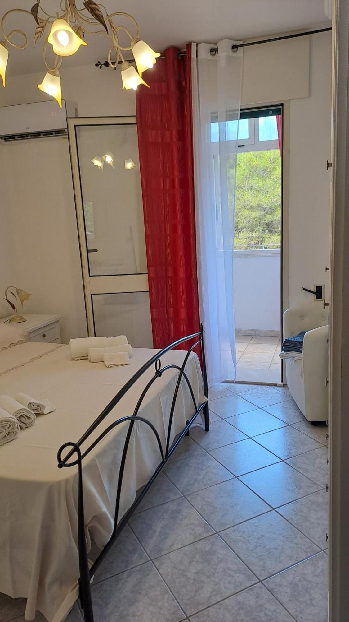 Apartamento A Casa Di Doralucia - Comfort A Santa Maria Di Leuca Habitación foto