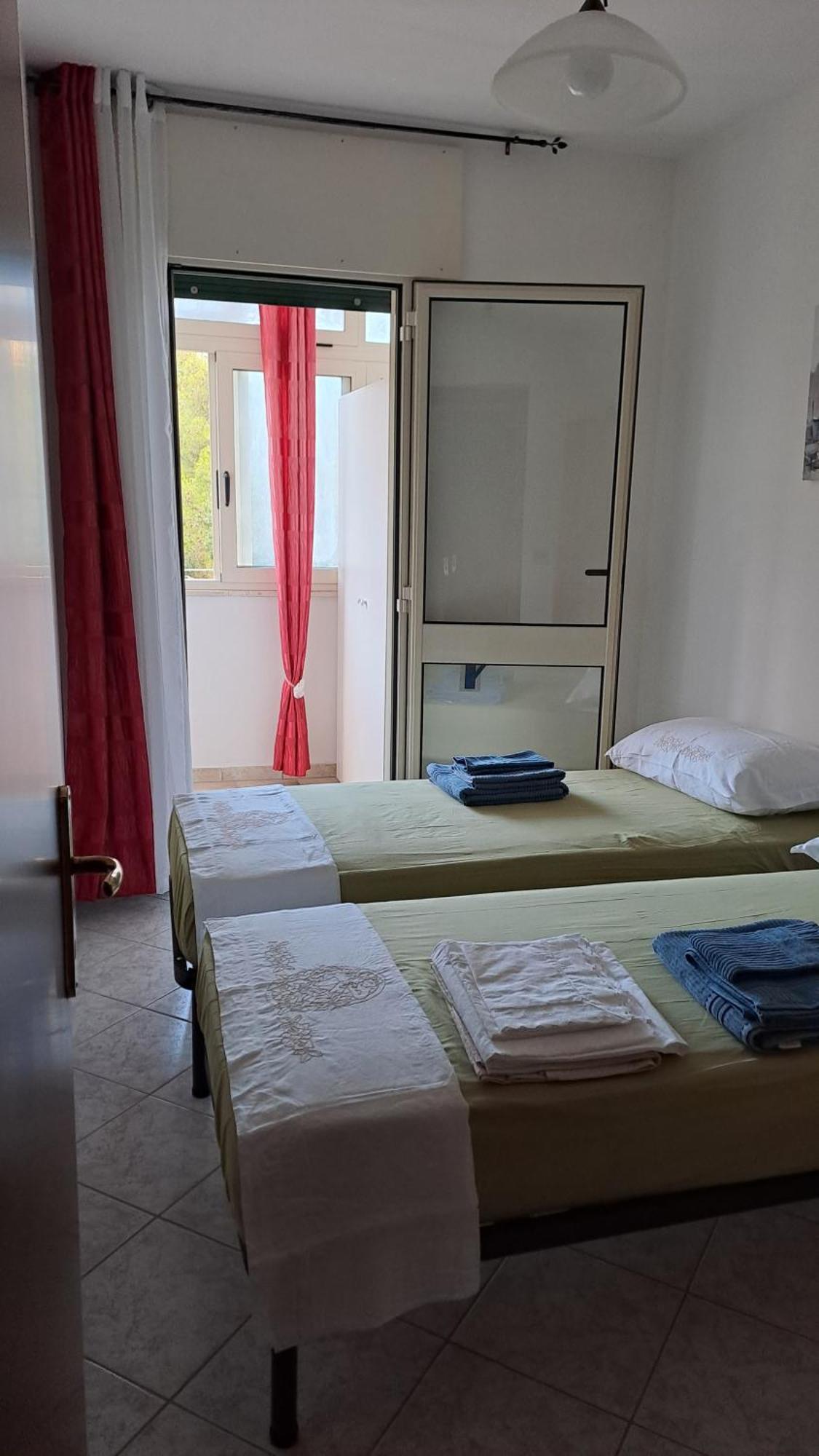 Apartamento A Casa Di Doralucia - Comfort A Santa Maria Di Leuca Habitación foto